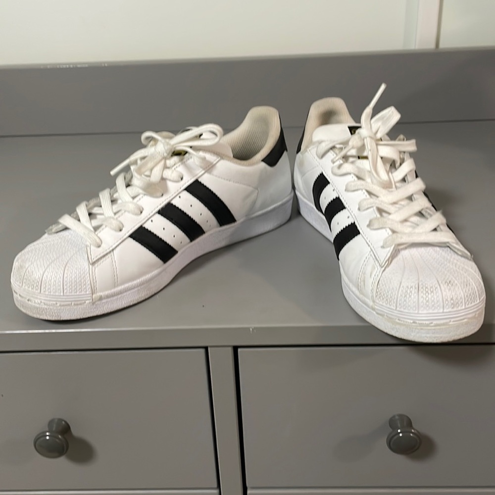 Unisex Adidas Sneakers